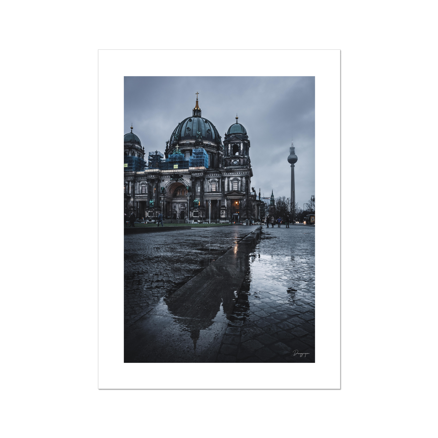 Urban Mirror - Poster